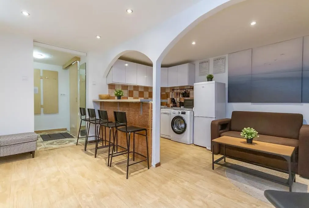 Dohany Chic Apartment By Nw Budapest 0*,  Hungary